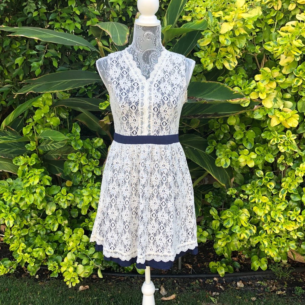 ✨DOE + REA Navy & Ivory Eyelet Dress